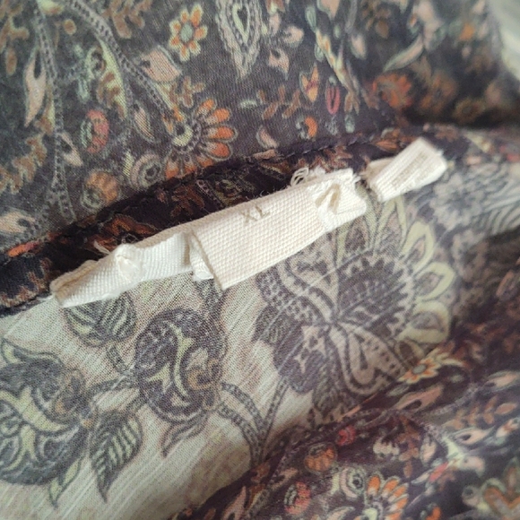 Elegant Sheer Brown Floral Swim Robe - Picture 2 of 4